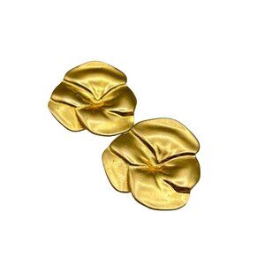Vintage Matte Gold Tone Clip On Earrings Pansy Flowers 80s 90s Jewelry